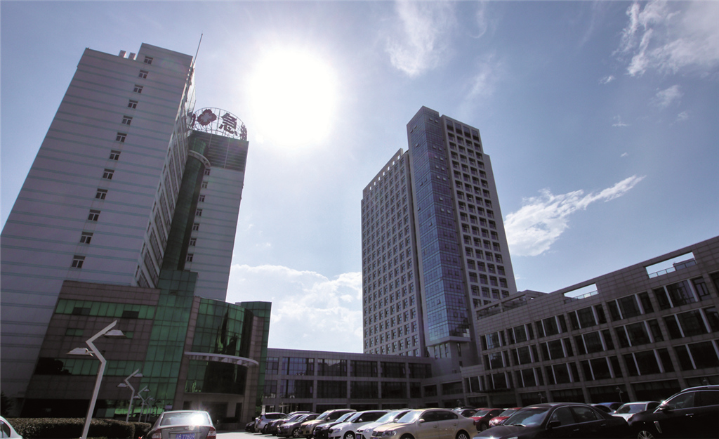 14泰州市第二人民医院 住院大楼工程，建筑面积43789平方米，地下1层，地上21层，获江苏省扬子杯.jpg